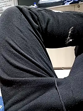 Jair2310 online show from April 12, 2026, 9:14 am