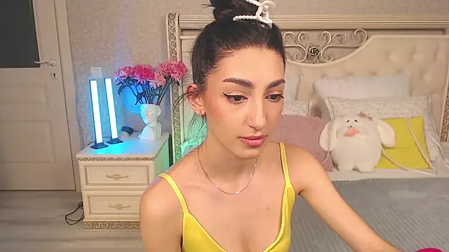 Lina Robbins online show from February 18, 2026, 11:33 pm