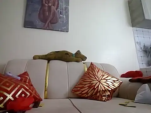 hoely grail01 online show from March 16, 2026, 7:29 pm