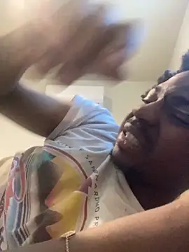 Snapshot of gaimov3r2024 chatting on November 7, 2025, 10:21 pm gaimov3r2024 online show from November 7, 2025, 10:21 pm