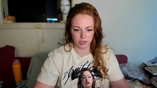 Snapshot of aaprill chatting on December 17, 2025, 8:53 am aaprill online show from December 17, 2025, 8:53 am