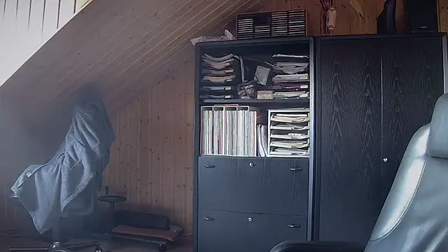 biggandybig online show from November 12, 2025, 10:04 am