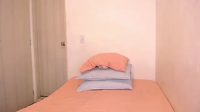 Megan mancini online show from November 11, 2025, 11:38 pm