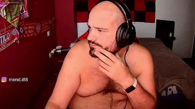 menditeta1 online show from September 15, 2025, 8:31 pm