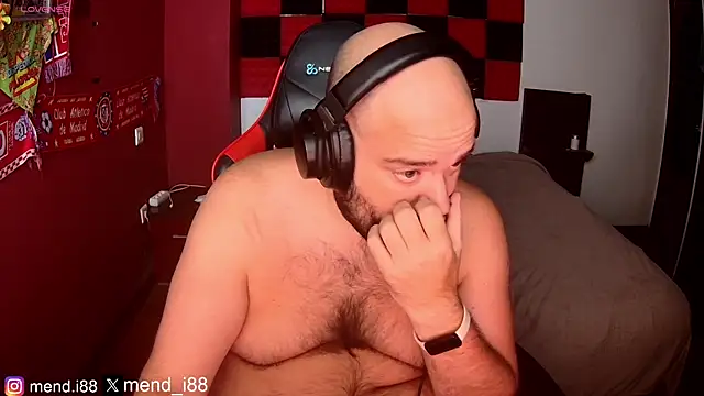 menditeta1 online show from September 26, 2025, 10:03 pm