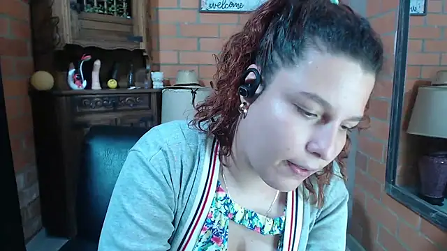 alexia 87 online show from November 19, 2025, 3:06 am