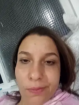 Snapshot of alexia_87 chatting on February 19, 2026, 4:41 am alexia 87 online show from February 19, 2026, 4:41 am