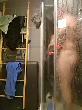 Snapshot of RomWoolf chatting on February 28, 2025, 12:43 am RomWoolf online show from February 28, 2025, 12:43 am