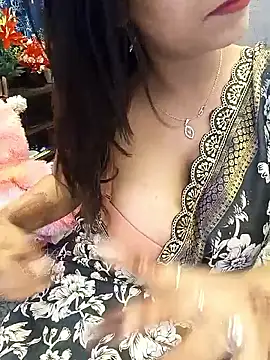 Snapshot of Divya_girl chatting on February 11, 2026, 7:24 am Divya girl online show from February 11, 2026, 7:24 am