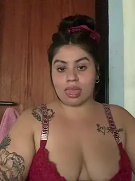 NenaRicaok online show from February 16, 2025, 6:54 pm