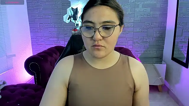 conniejames m online show from October 27, 2025, 12:42 pm