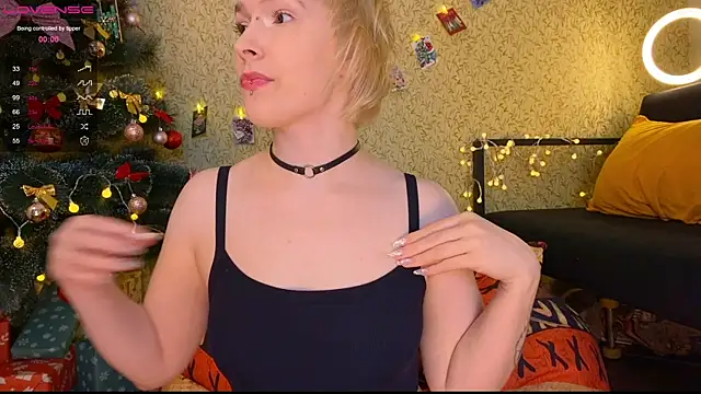 EmmyAmbros online show from January 19, 2025, 6:21 pm