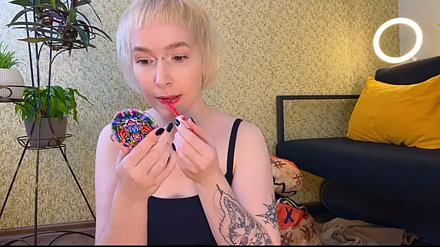 EmmyAmbros online show from February 16, 2025, 8:21 am