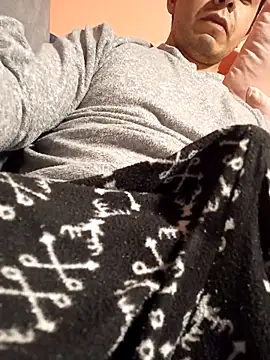 Snapshot of GuapoCoqueto chatting on November 14, 2025, 6:56 am GuapoCoqueto online show from November 14, 2025, 6:56 am