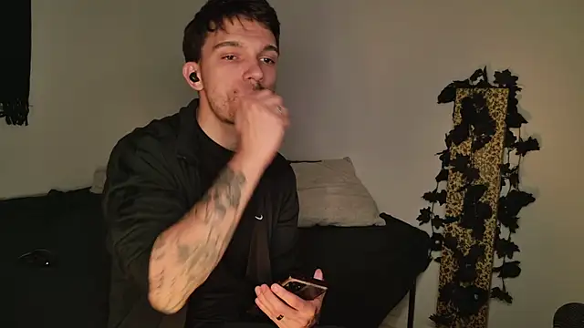 JackDesFeux online show from October 9, 2025, 6:55 am