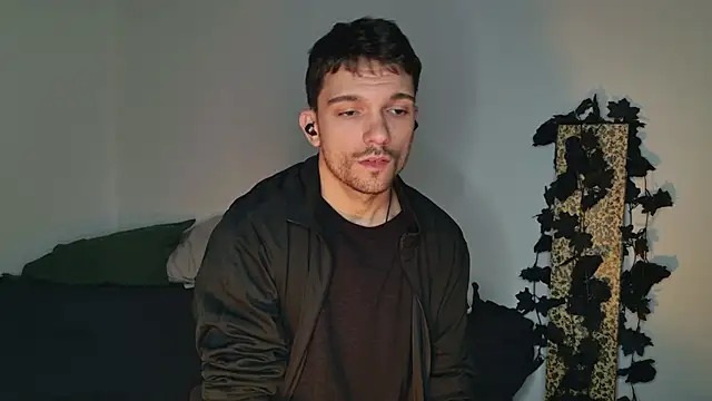 JackDesFeux online show from October 11, 2025, 3:50 am