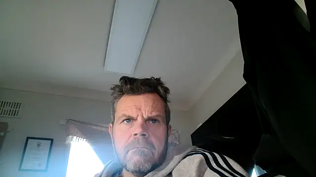 Snapshot of toptugger chatting on February 14, 2025, 7:59 am toptugger online show from February 14, 2025, 7:59 am