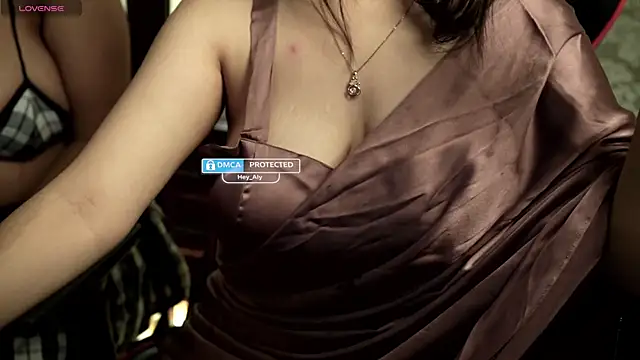 Snapshot of only_aleesha chatting on June 17, 2026, 5:14 pm only aleesha online show from June 17, 2026, 5:14 pm