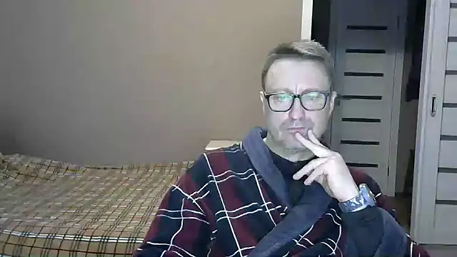 Snapshot of HarrySnake chatting on December 11, 2024, 12:02 pm HarrySnake online show from December 11, 2024, 12:02 pm