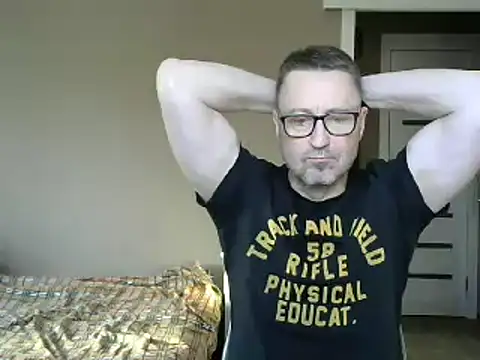 Snapshot of HarrySnake chatting on February 4, 2025, 12:22 pm HarrySnake online show from February 4, 2025, 12:22 pm