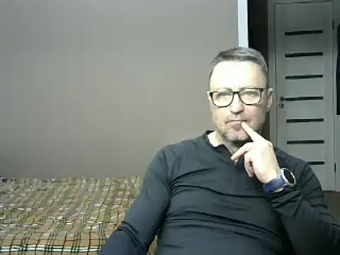 Snapshot of HarrySnake chatting on February 5, 2025, 3:20 pm HarrySnake online show from February 5, 2025, 3:20 pm