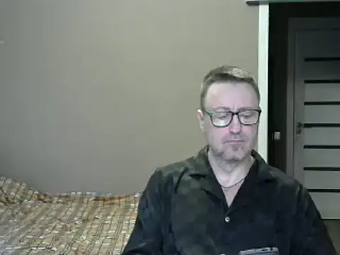 Snapshot of HarrySnake chatting on February 11, 2025, 12:48 pm HarrySnake online show from February 11, 2025, 12:48 pm