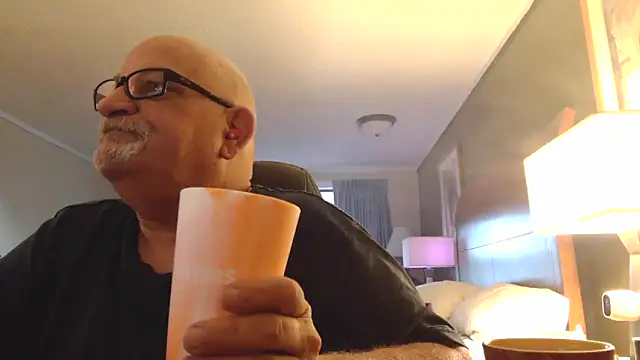 Snapshot of --JimmyJamzs-- chatting on September 17, 2025, 11:06 pm --JimmyJamzs-- online show from September 17, 2025, 11:06 pm