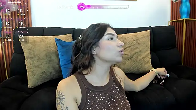 Snapshot of Zayda_1 chatting on October 30, 2025, 7:03 pm Zayda 1 online show from October 30, 2025, 7:03 pm