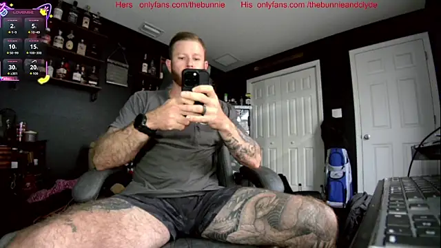 chillinthemosttt online show from October 24, 2025, 7:21 pm