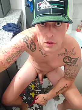 LongandEasy77 online show from November 9, 2025, 9:07 am