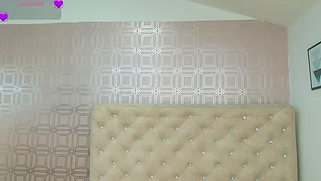 Snapshot of Sara_Desire chatting on January 19, 2025, 12:28 pm Sara Desire online show from January 19, 2025, 12:28 pm