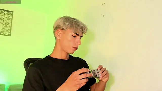 Snapshot of Teo_skinny chatting on September 11, 2025, 4:29 pm Teo skinny online show from September 11, 2025, 4:29 pm