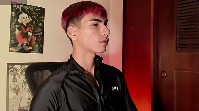 Snapshot of Teo_skinny chatting on November 22, 2025, 3:00 pm Teo skinny online show from November 22, 2025, 3:00 pm