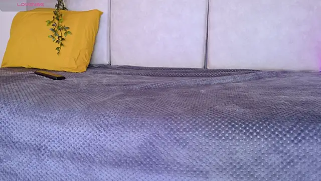 Snapshot of Malka_Burning chatting on April 3, 2026, 8:07 pm Malka Burning online show from April 3, 2026, 8:07 pm