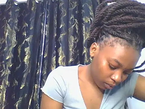  Becky002 online show from May 19, 2026, 9:48 am