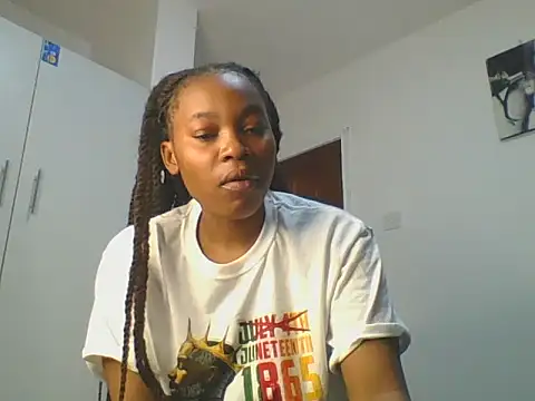  Becky002 online show from May 20, 2026, 3:07 pm