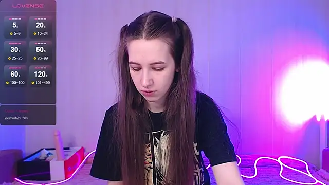 Snapshot of ur_kitty__ chatting on December 3, 2025, 8:34 am ur kitty online show from December 3, 2025, 8:34 am