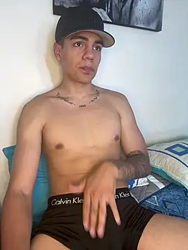 Snapshot of santiago_sosa24 chatting on June 19, 2026, 3:38 pm santiago sosa24 online show from June 19, 2026, 3:38 pm