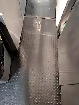 Snapshot of A_man_in_public chatting on January 15, 2026, 2:32 pm A man in public online show from January 15, 2026, 2:32 pm