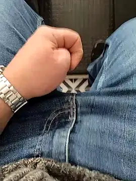 A man in public online show from March 1, 2026, 12:18 pm