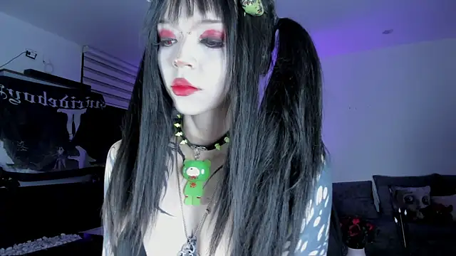 Snapshot of SophieHill_gh chatting on July 9, 2026, 2:04 am SophieHill gh online show from July 9, 2026, 2:04 am