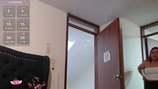 EmaGw online show from November 9, 2025, 8:18 pm