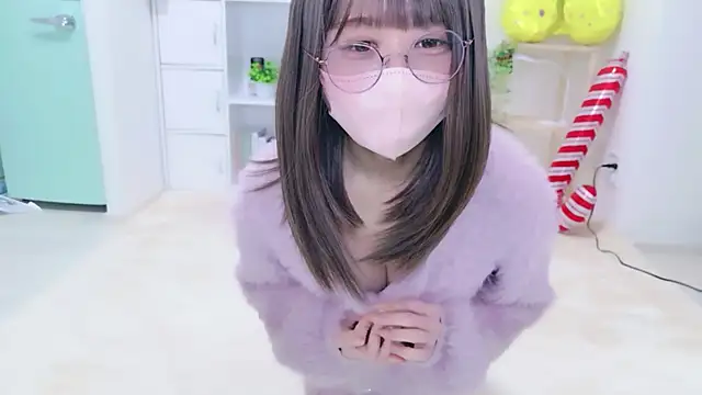 Snapshot of chihiro_ri chatting on February 8, 2026, 5:27 pm chihiro ri online show from February 8, 2026, 5:27 pm