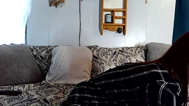 Snapshot of Genevieve143 chatting on November 6, 2025, 10:21 pm Genevieve143 online show from November 6, 2025, 10:21 pm