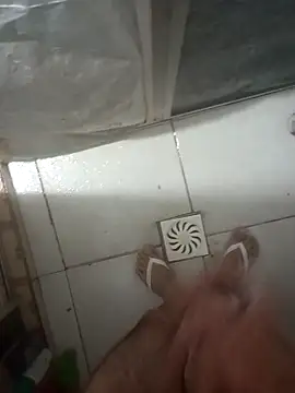 Din0071 online show from September 29, 2025, 2:33 pm