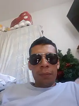 josehot151515 online show from January 8, 2026, 3:03 pm