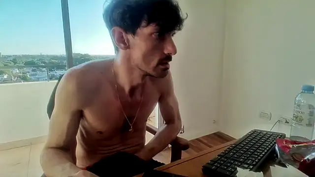 nicolaaaaas online show from February 20, 2025, 11:31 am