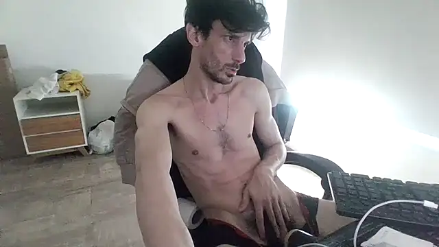 nicolaaaaas online show from October 23, 2025, 1:32 pm