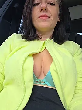 Snapshot of lovewildguy1 chatting on December 1, 2025, 8:52 am lovewildguy1 online show from December 1, 2025, 8:52 am