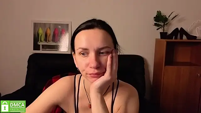 annakillianox online show from May 19, 2026, 5:25 am